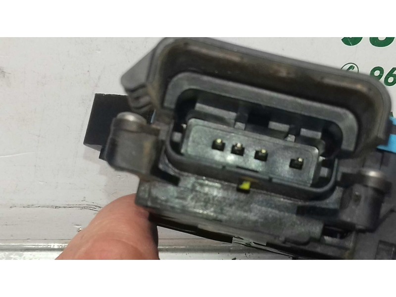 Recambio de cerradura puerta trasera derecha para peugeot 207 confort referencia OEM IAM 24097816 24095816 VALEO