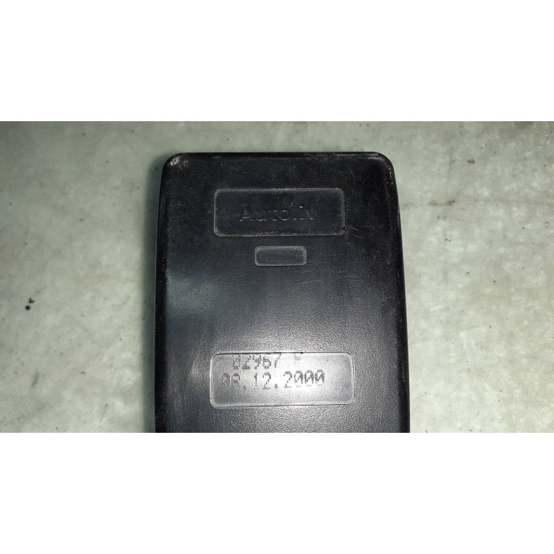 Recambio de pretensor airbag izquierdo para bmw serie 3 berlina (e46) 318i referencia OEM IAM 563067417C AUTOLIV DELANTERO