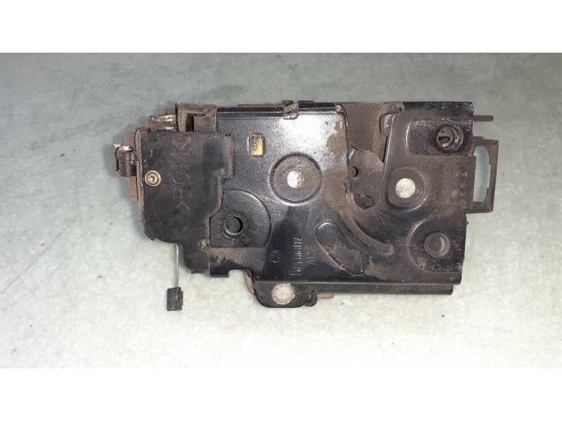 Recambio de cerradura puerta delantera izquierda para volkswagen new beetle (9c1/1c1) 1.9 tdi referencia OEM IAM 113689  