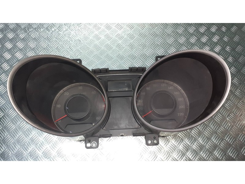 Recambio de cuadro instrumentos para hyundai ix35 classic 2wd referencia OEM IAM 940062Y360  940062Y030
