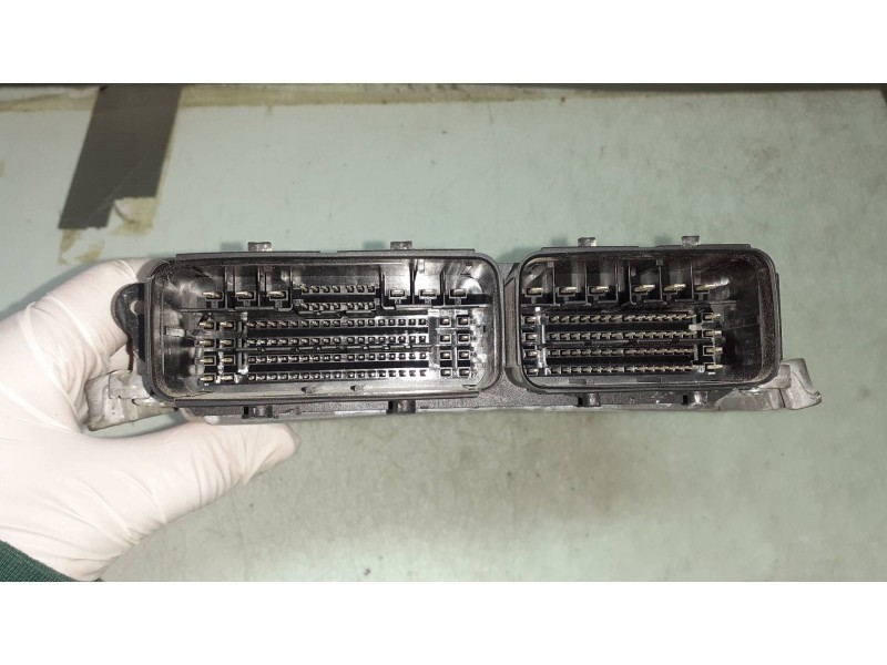 Recambio de centralita motor uce para peugeot 3008 allure referencia OEM IAM 0261S1023L 9839120680 BOSCH