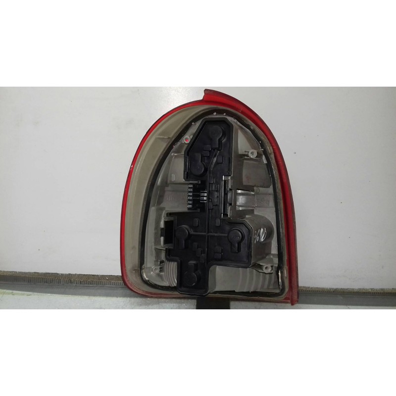 Recambio de piloto trasero derecho para opel corsa b eco referencia OEM IAM 45022  YORKA