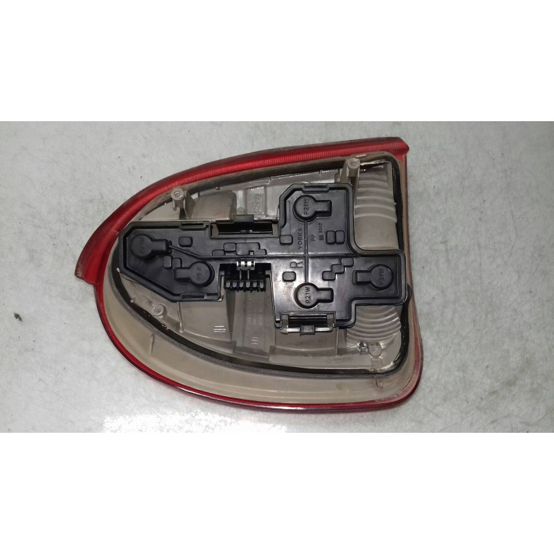 Recambio de piloto trasero derecho para opel corsa b eco referencia OEM IAM 45022  YORKA