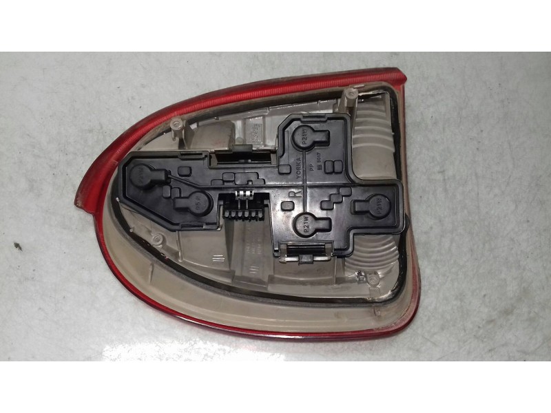 Recambio de piloto trasero derecho para opel corsa b eco referencia OEM IAM 45022  YORKA