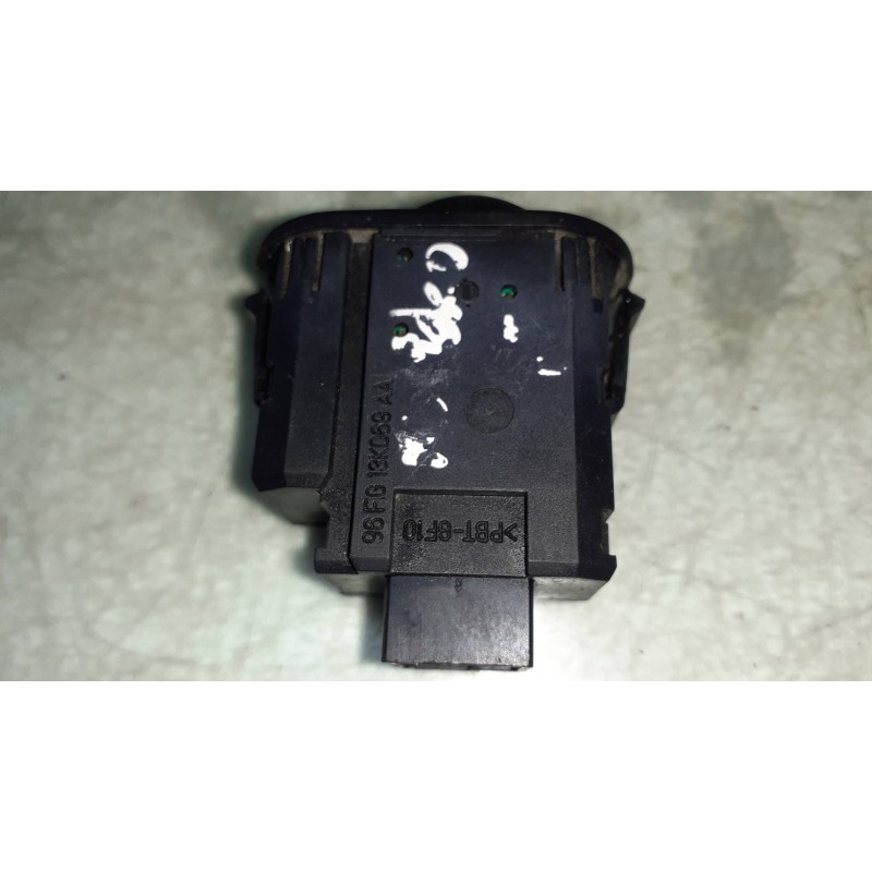 Recambio de interruptor para ford mondeo berlina (gd) referencia OEM IAM 96FG13K069AA CONECTOR4 PINES ALTURA FAROS