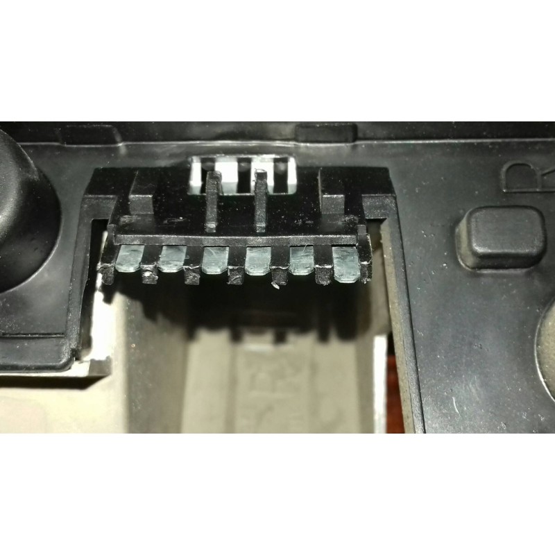 Recambio de piloto trasero derecho para opel corsa b eco referencia OEM IAM 45022  YORKA