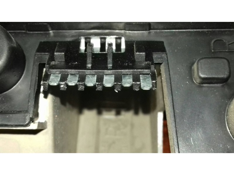 Recambio de piloto trasero derecho para opel corsa b eco referencia OEM IAM 45022  YORKA