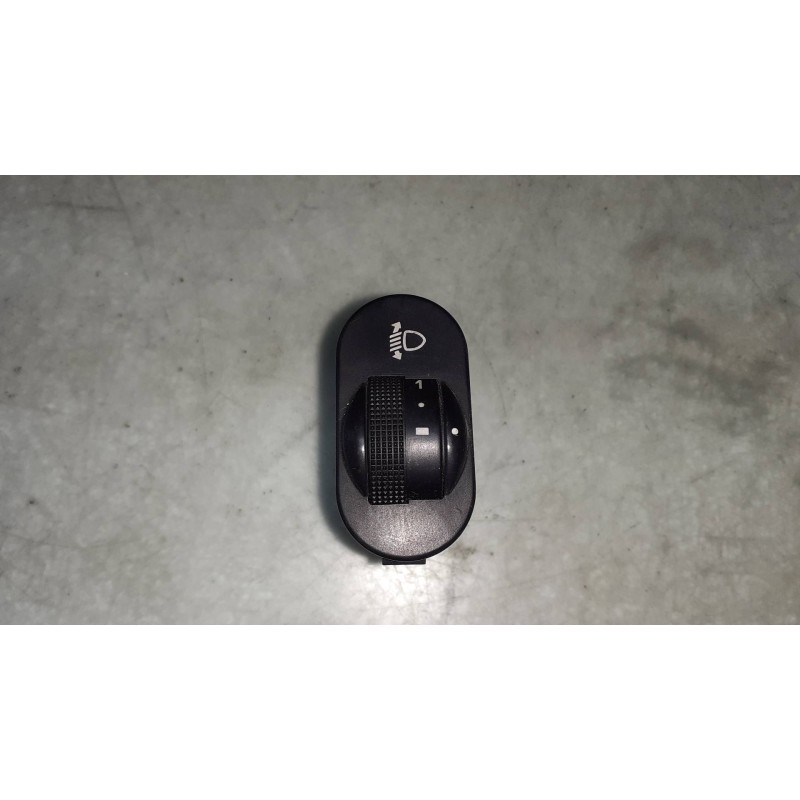 Recambio de interruptor para ford mondeo berlina (gd) referencia OEM IAM 96FG13K069AA CONECTOR4 PINES ALTURA FAROS