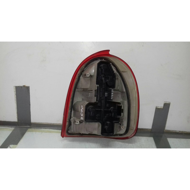 Recambio de piloto trasero izquierdo para opel corsa b eco referencia OEM IAM 45021  YORKA