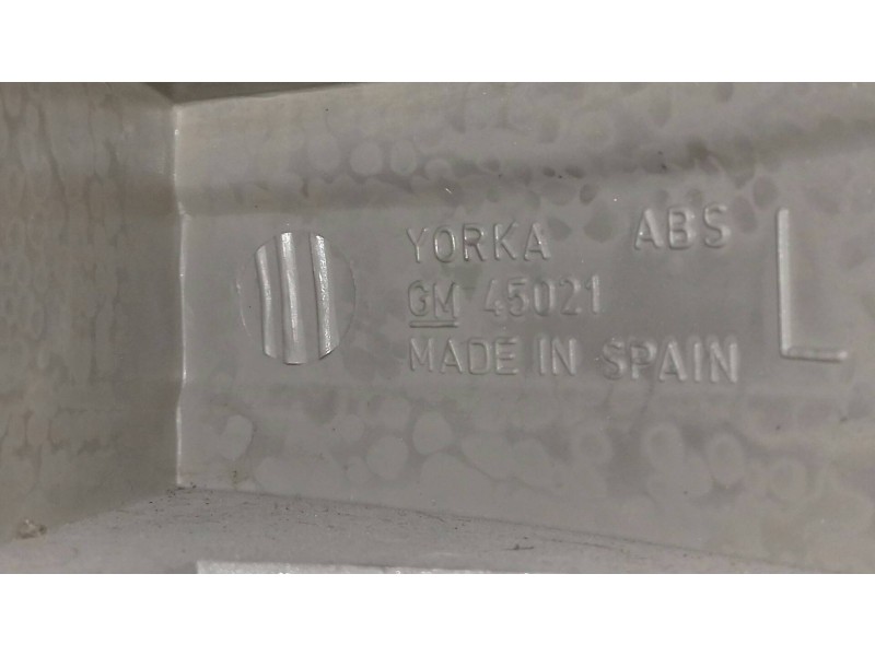 Recambio de piloto trasero izquierdo para opel corsa b eco referencia OEM IAM 45021  YORKA