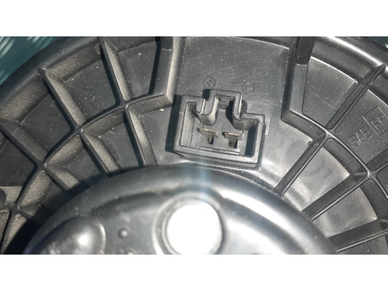 Recambio de ventilador calefaccion para toyota yaris (ksp9/scp9/nlp9) básico referencia OEM IAM AV2727000311  