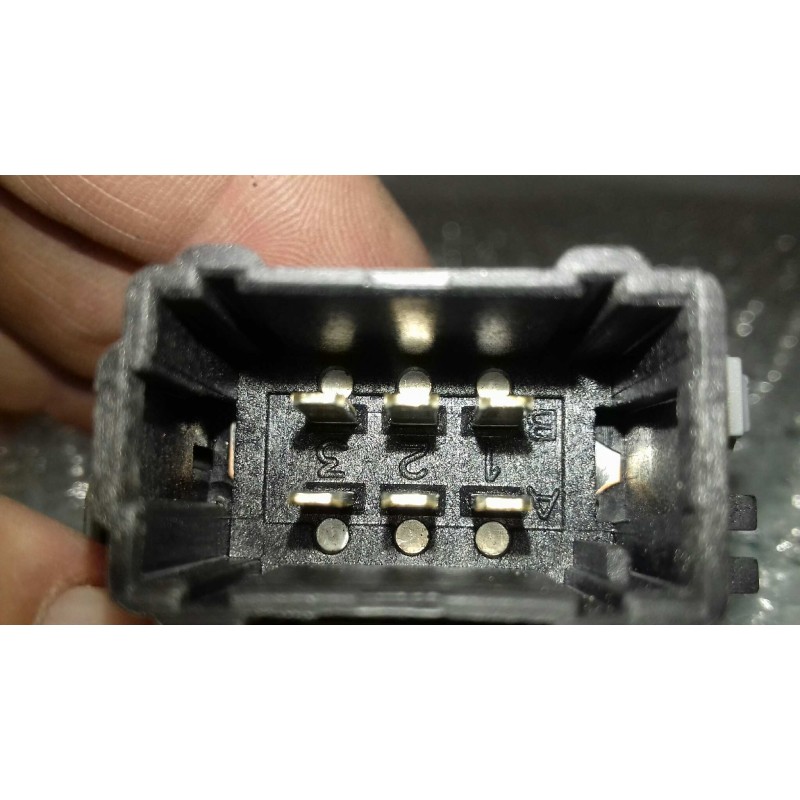 Recambio de interruptor para renault megane ii classic berlina confort authentique referencia OEM IAM 107965A  ESP