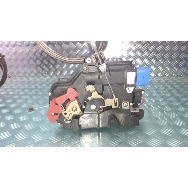 Recambio de cerradura puerta delantera izquierda para volkswagen touran (1t1) highline referencia OEM IAM 3D1837015  CONECTOR 9 