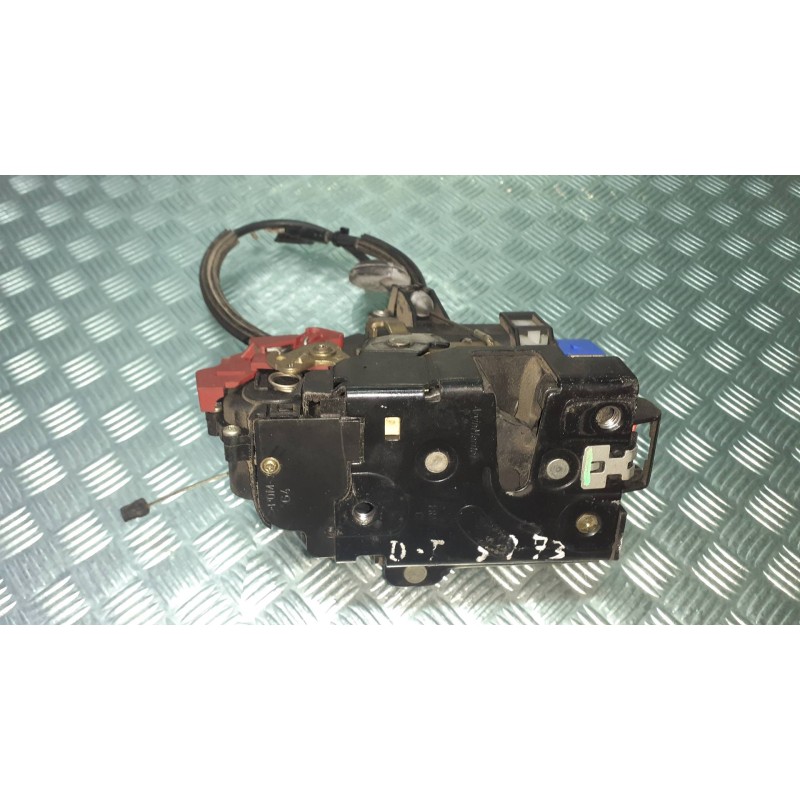 Recambio de cerradura puerta delantera izquierda para volkswagen touran (1t1) highline referencia OEM IAM 3D1837015  CONECTOR 9 