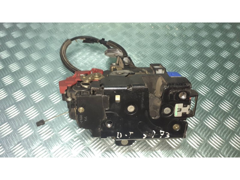 Recambio de cerradura puerta delantera izquierda para volkswagen touran (1t1) highline referencia OEM IAM 3D1837015  CONECTOR 9 