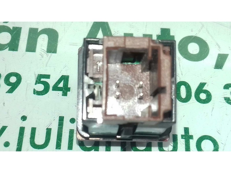 Recambio de warning para peugeot 207 confort referencia OEM IAM 96472122KR 96472122 