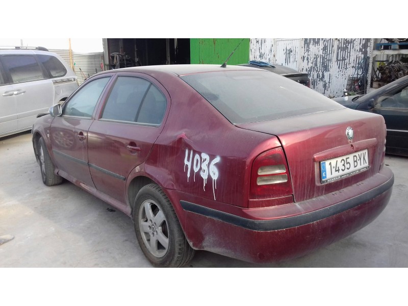 skoda octavia berlina (1u2) del año 2002