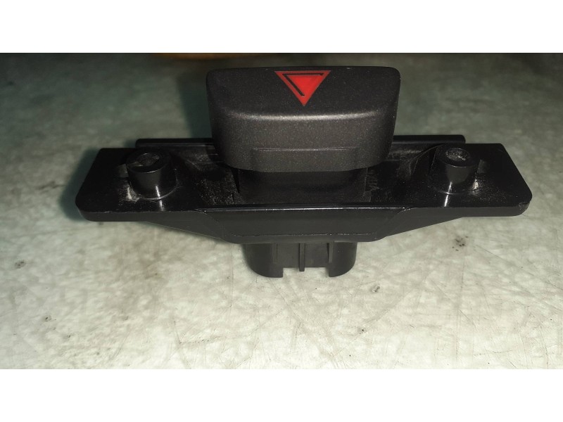 Recambio de warning para ford fiesta (cbk) ambiente referencia OEM IAM 4M5T13A350AC D3L0A - TRW CONECTOR 3 PINES