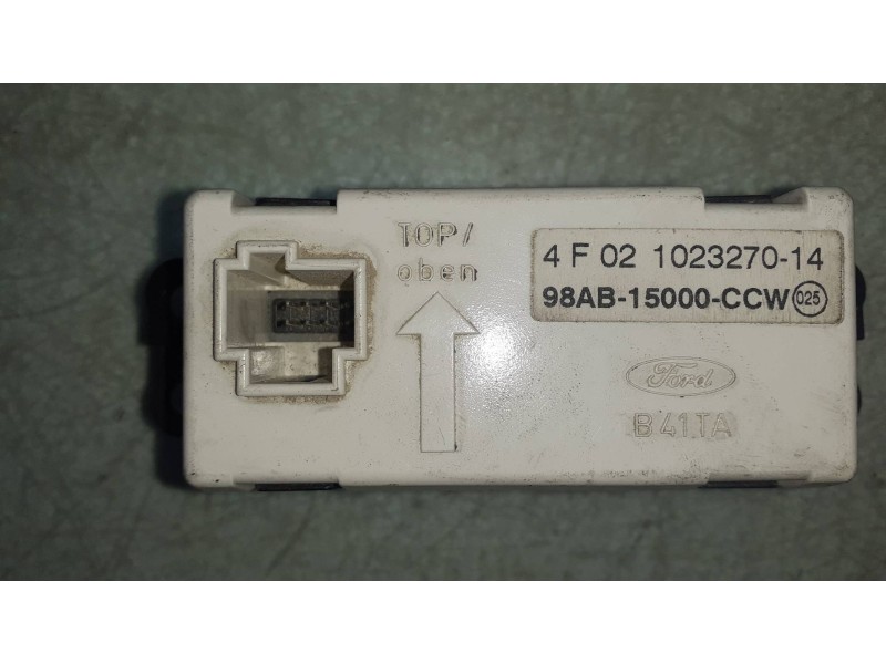 Recambio de pantalla multifuncion para ford focus berlina (cak) ambiente referencia OEM IAM 98AB15000CCW B41TA RELOJ