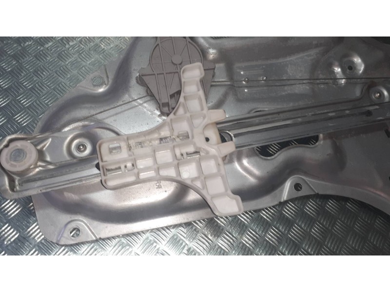 Recambio de elevalunas trasero derecho para hyundai ix35 classic 2wd referencia OEM IAM 834802Y010 M01S000952 ELECTRICO
