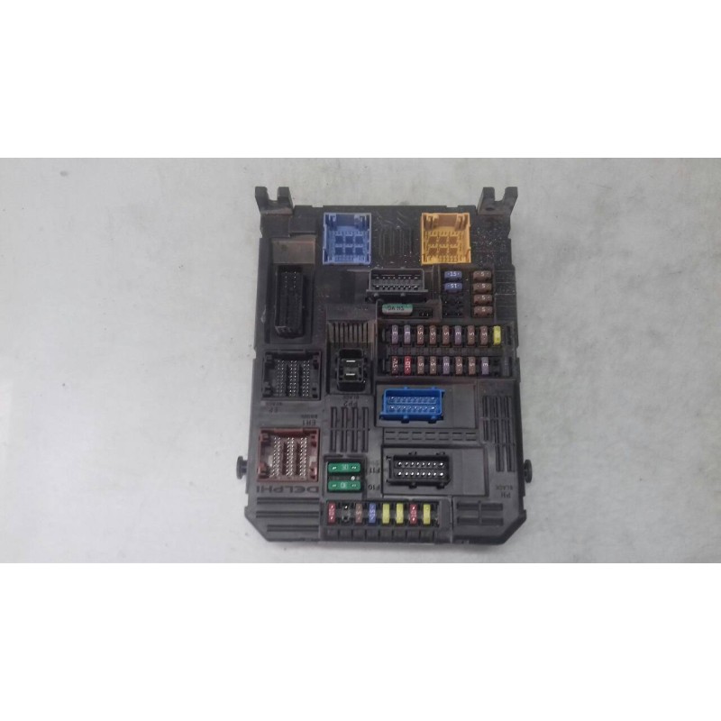 Recambio de caja reles / fusibles para peugeot 308 business line referencia OEM IAM 981985128001 BSI - EL3 - CEMOO 