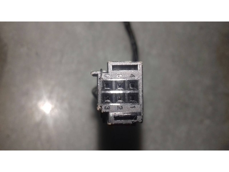 Recambio de piloto trasero derecho interior para peugeot 308 business line referencia OEM IAM 9677818280 81260201 