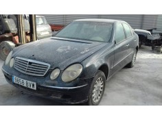 mercedes-benz clase e (w211) berlina del año 2002