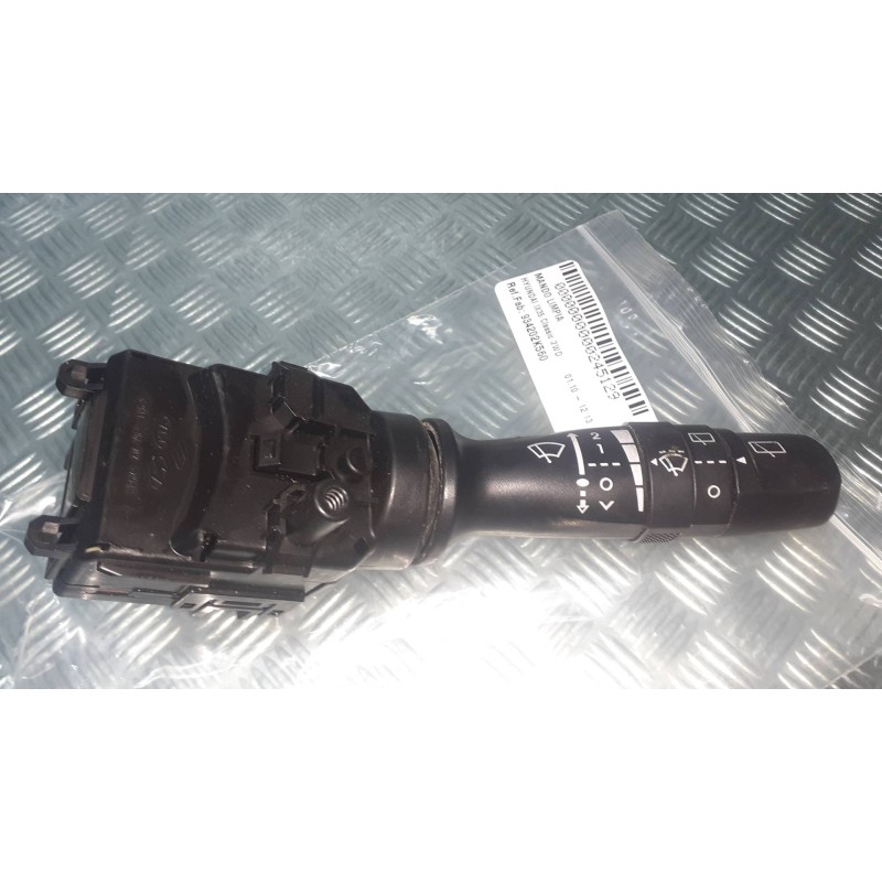 Recambio de mando limpia para hyundai ix35 classic 2wd referencia OEM IAM 934202K560  