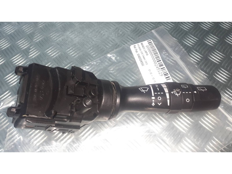 Recambio de mando limpia para hyundai ix35 classic 2wd referencia OEM IAM 934202K560  