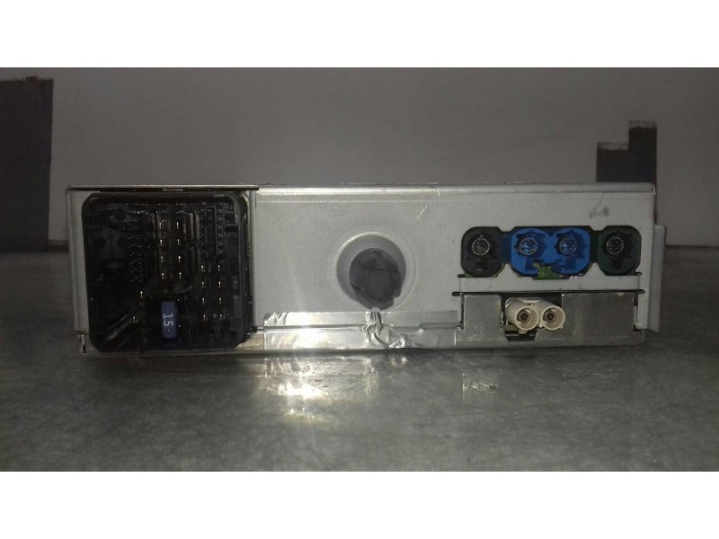 Recambio de sistema audio / radio cd para peugeot 308 business line referencia OEM IAM 9822729780 PSARCCA1 7503900131