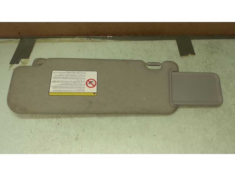 Recambio de parasol derecho para kia sportage concept 4x2 referencia OEM IAM   