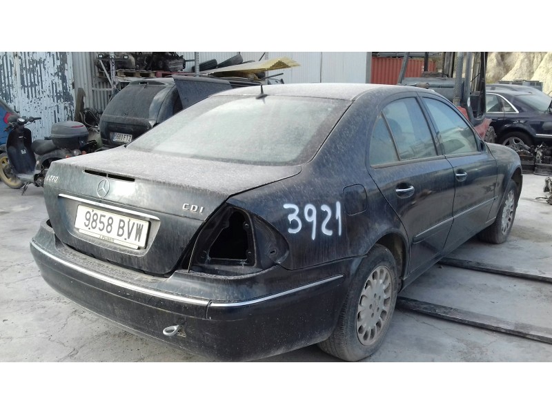 mercedes-benz clase e (w211) berlina del año 2002