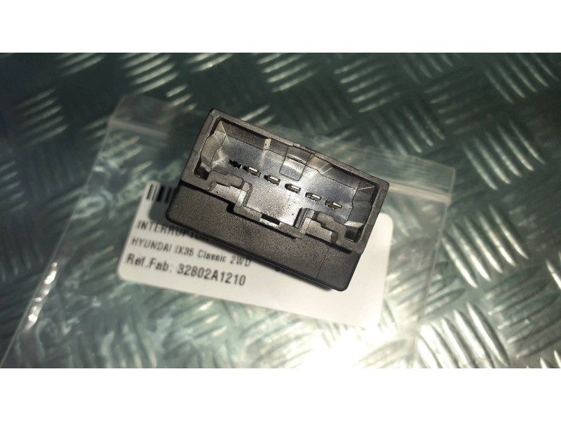 Recambio de interruptor para hyundai ix35 classic 2wd referencia OEM IAM 32802A1210 CONECTOR 5 PINES ALTURA FAROS