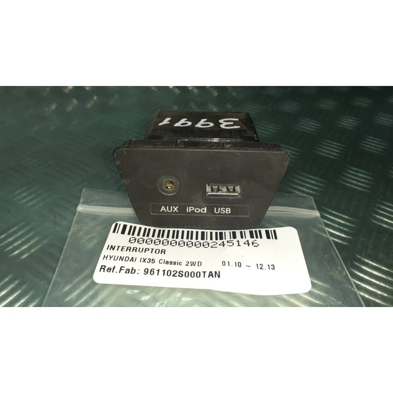 Recambio de interruptor para hyundai ix35 classic 2wd referencia OEM IAM 961102S000TAN  2S000TAN