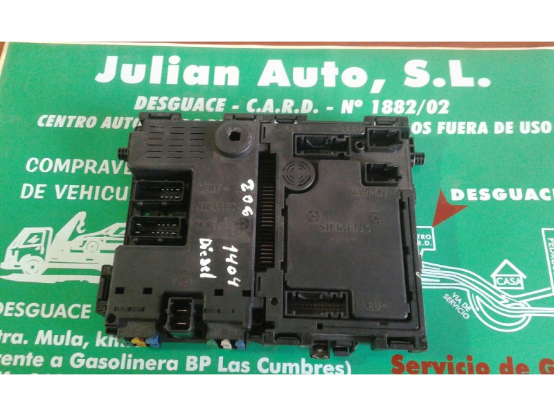 Recambio de caja reles / fusibles para peugeot 206 berlina xn referencia OEM IAM 9626460880 BSI B2 SIEMENS