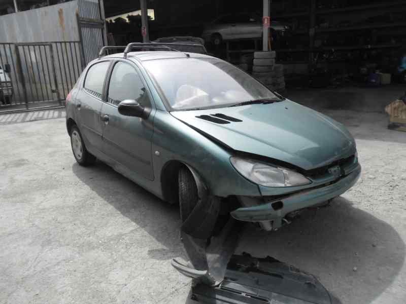 peugeot 206 berlina del año 2002