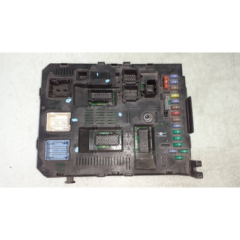 Recambio de caja reles / fusibles para citroen c6 exclusive referencia OEM IAM 96619404180 BSI 2004 H02 JOHNSON CONTROLS