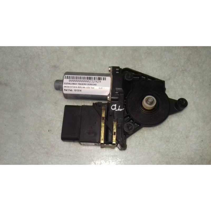 Recambio de motor elevalunas trasero derecho para skoda octavia berlina (1z3) tour referencia OEM IAM 101314  