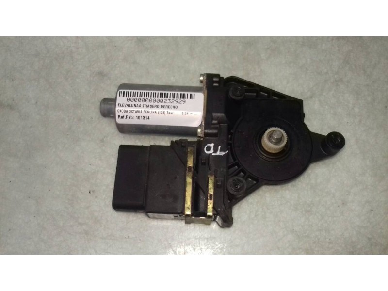 Recambio de motor elevalunas trasero derecho para skoda octavia berlina (1z3) tour referencia OEM IAM 101314  