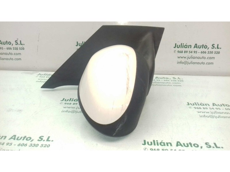 Recambio de retrovisor derecho para peugeot 107 urban referencia OEM IAM 879100H011  MANUAL