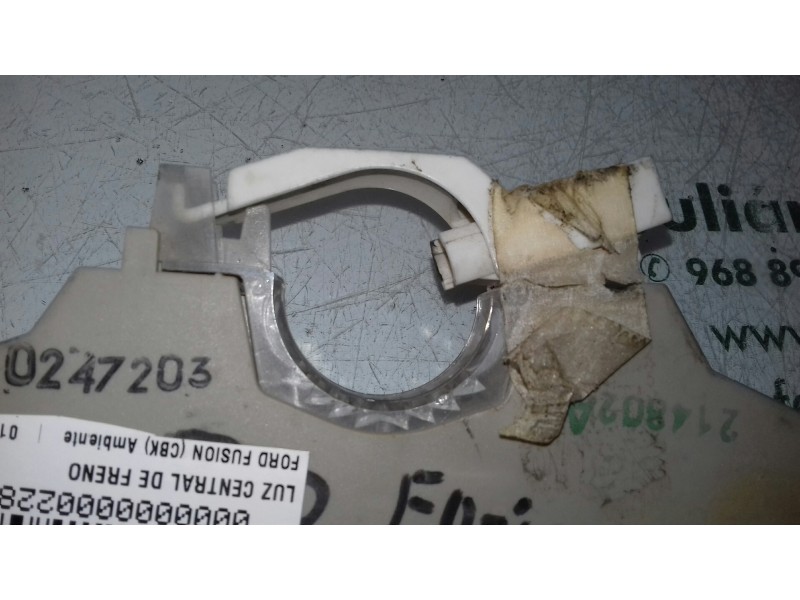 Recambio de luz central de freno para ford fusion (cbk) ambiente referencia OEM IAM 2N1113A602  2 PINES