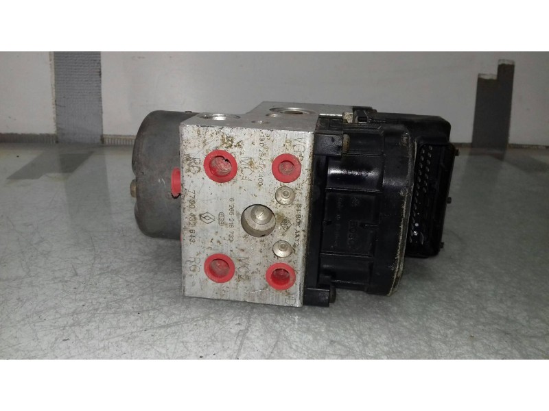 Recambio de abs para renault megane i scenic (ja0) 1.9 diesel referencia OEM IAM 0273004395   Recambio de abs para renault megane i scenic (ja0) 1.9 diesel referencia OEM IAM 0273004395