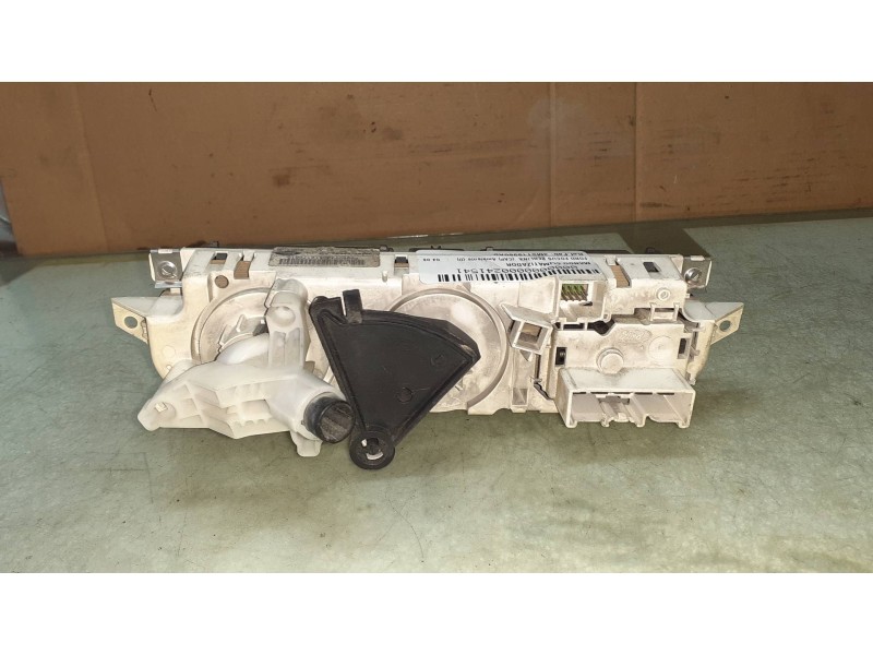 Recambio de mando climatizador para ford focus berlina (cap) ambiente (d) referencia OEM IAM 3M5T19980AD 69607320 