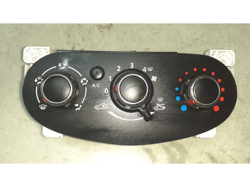 Recambio de mando climatizador para dacia lodgy ambiance referencia OEM IAM 5P3741700 5P3743000 DENSO