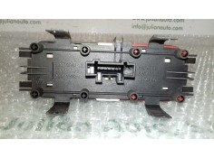 Recambio de warning para renault scenic ii confort authentique referencia OEM IAM 8200095493 8200109723 CIERRE PUERTAS 2