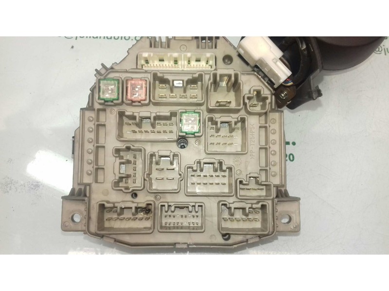 Recambio de cuadro instrumentos para peugeot 107 urban referencia OEM IAM 917010A26 838000H033A 564030U