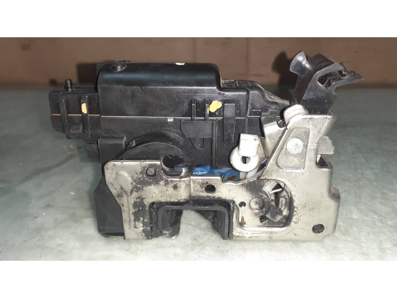 Recambio de cerradura puerta delantera derecha para dacia lodgy ambiance referencia OEM IAM   2 PINES