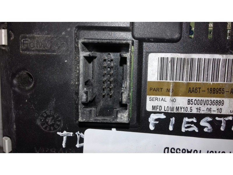 Recambio de pantalla multifuncion para ford fiesta (cb1) titanium referencia OEM IAM VP8A6F10A855D  6 + 6 PINES