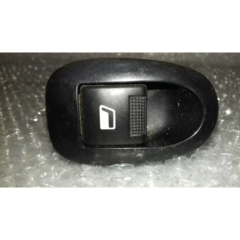 Recambio de mando elevalunas trasero derecho para citroen c3 pluriel 1.4 referencia OEM IAM 2594304  4 + 3 PINES