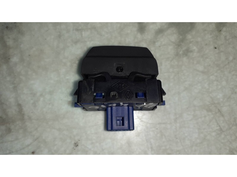 Recambio de interruptor para dacia lodgy ambiance referencia OEM IAM 251B41715R 10103277 CONECTOR 3 PINES